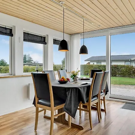 Semesterbostad Amazing In With Sauna